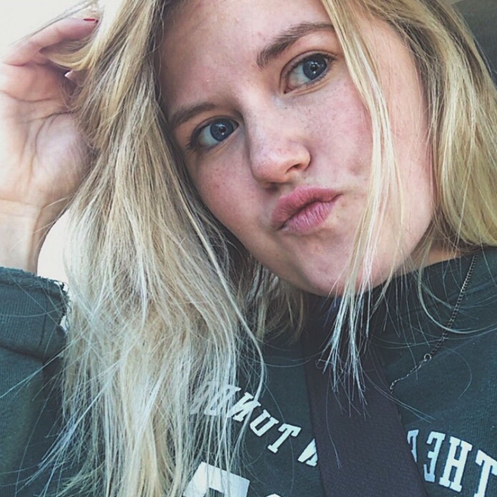 Meet your Posher, Dani